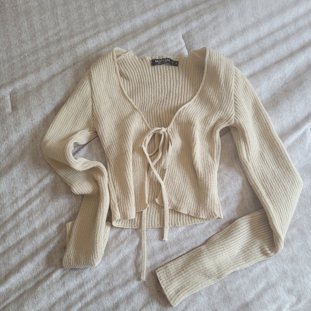 Nasty Gal Sweater top (NWOT) Small, cream/beige